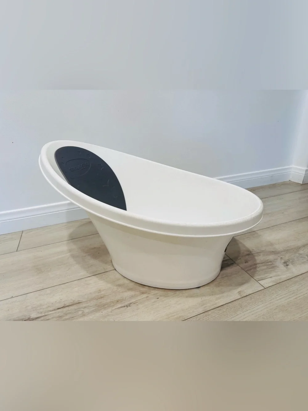 Shnuggle Baby Bath